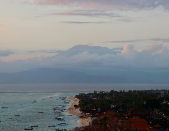 “Tropical Vibes & Timeless Beauty – Explore Bali Now”